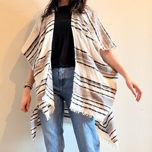 American Eagle Striped Boho Kimono Wrap One Size Neutral Cream Navy